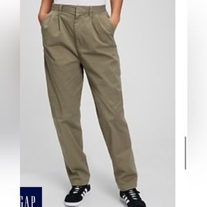 Gap High Rise Pleated Khaki Green